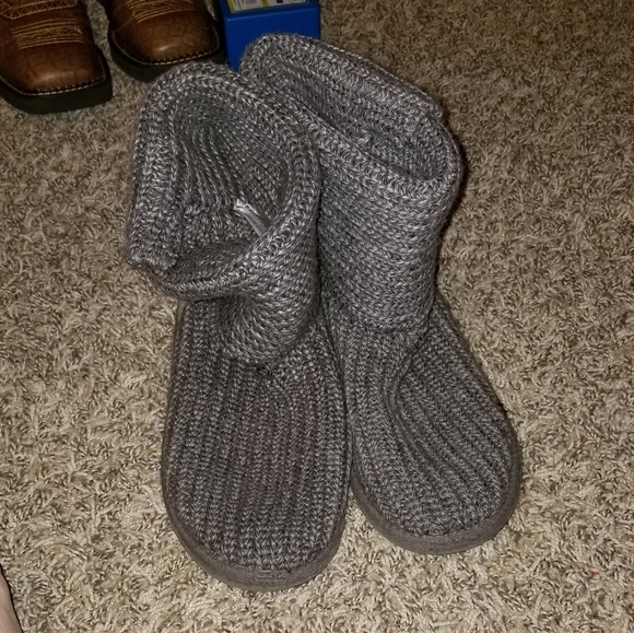 Ugg knit boots - Picture 2 of 5